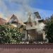 Incendiu la Dragoslavele. Femeie dusă la spital cu arsuri