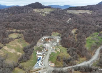 Tunelul de 1,7 km de pe Autostrada Sibiu–Pitești prinde contur