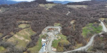 Tunelul de 1,7 km de pe Autostrada Sibiu–Pitești prinde contur