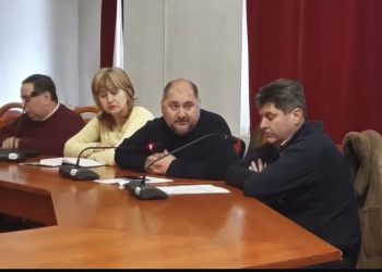 Străzile din Câmpulung, sub asediul gheții. Dezapezire „ceas”, doar în declarațiile lui Lasconi!