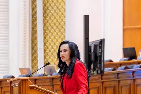 Simona Bucura-Oprescu: Am mai spus-o și o repet: cea mai sănătoasă și eficientă formă de reducere a deficitului bugetar este creșterea economică! Nu frânarea economiei și nu tăierile oarbe!