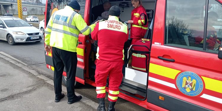 Intervenție de urgență sub Podul Argeș: persoană salvată din râu