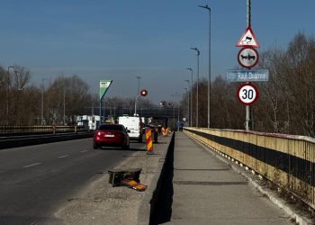 Încep lucrări de reabilitare a podului peste Râul Doamnei