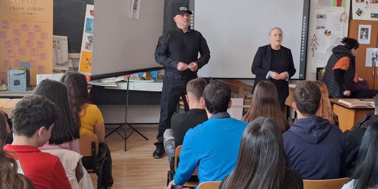 Prevenție și responsabilitate la Liceul Tehnologic „Dimitrie Dima”: elevii, informați despre pericolele consumului de substanțe interzise și siguranța rutieră