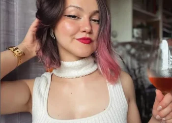 Reacția BOR după ce Oana Lasconi l-a numit „satana” pe Patriarhul Daniel: „Păcat”