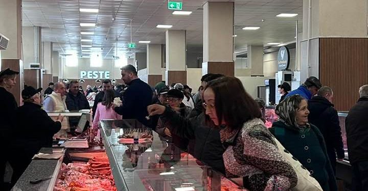 Pitești: Piețele și târgurile vor fi deschise de 1 Mai și în weekend