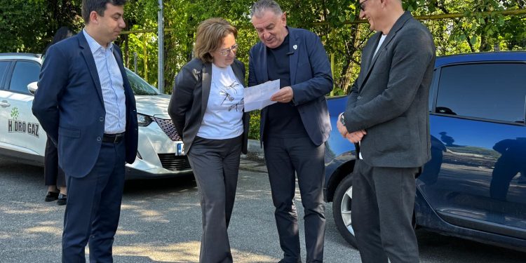 Încep lucrările de reabilitare a sălii de sport a Colegiului Național „I.C. Brătianu”