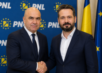PANICĂ ÎN TABĂRA LUI COTEȚ! După ce a pierdut șefia PNL Argeș, senatorul cere ajutor de la Bolojan. Primarii s-au regrupat în jurul Alinei Gorghiu
