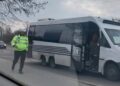 Acțiune a Poliției Locale Pitești pentru verificarea avizelor de circulație ale operatorilor maxi-taxi