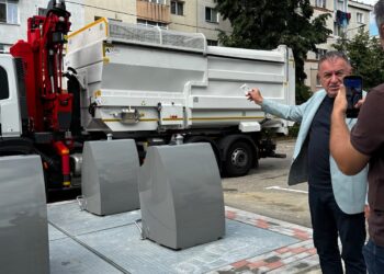 Încă două cartiere din Municipiul Pitești beneficiază de sistemul de colectare selectivă pe 5 fracții