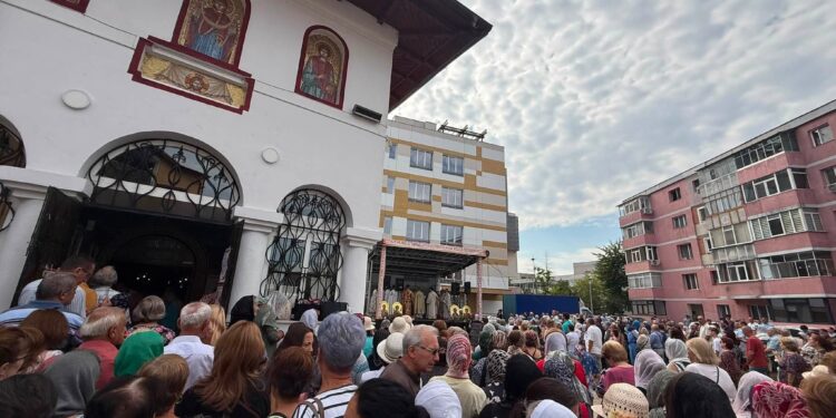 Sfântul Pantelimon, ocrotitorul medicilor și al bolnavilor, sărbătorit la Spitalul Județean de Urgență Pitești
