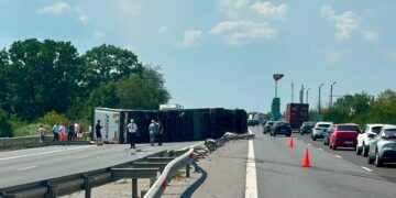 Eveniment rutier cu trei autocamioane, pe Dex 12 – Oarja