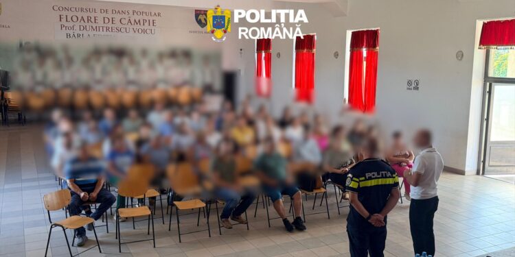 Polițiștii din Argeș, alături de comunitatea din Bârla, într-o acțiune de prevenire
