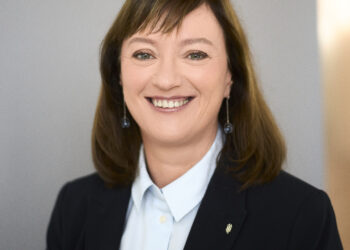 CARINE DAMOIS ESTE NUMITĂ DIRECTOR FINANCIAR AL RENAULT GROUP