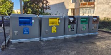 Cum se folosesc noile insule ecologice digitalizate\. Ghid pentru depozitarea corectă a deșeurilor