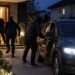 Tâlhărie în Bascov! Trei persoane mascate au intrat în casa unui bărbat și i-au furat mașina